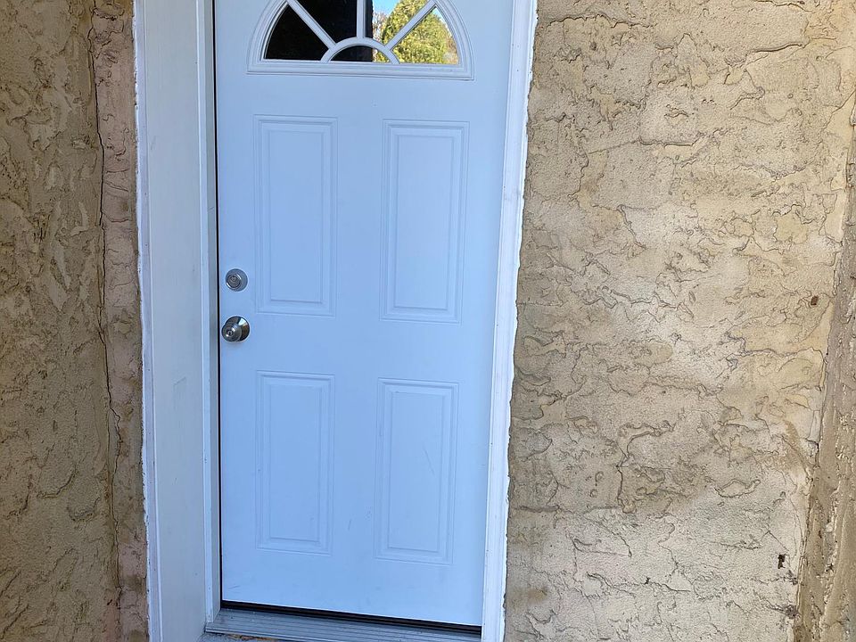 Private Entrance
