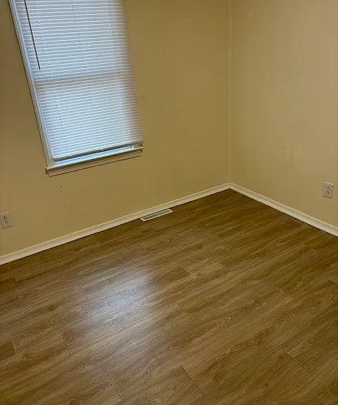 11 Paradise Ln — Photo 7