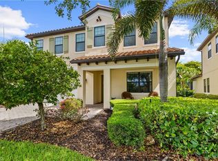 4111 Raffia Dr, Naples, FL 34119