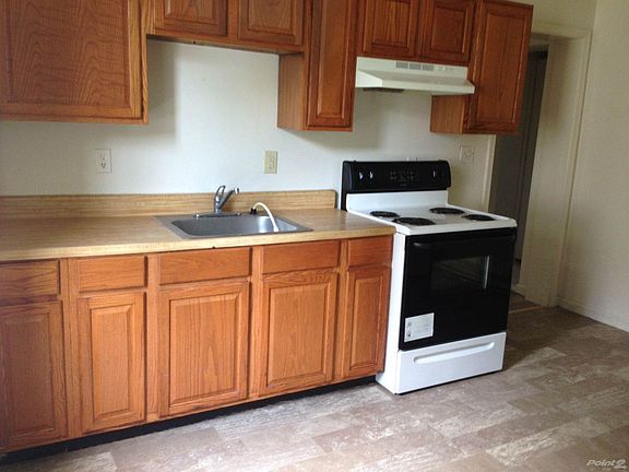 Kitchen- Newer Stove