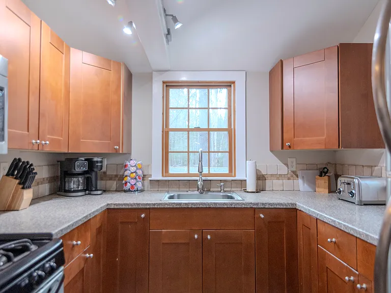 110 Clark Rd — Photo 45
