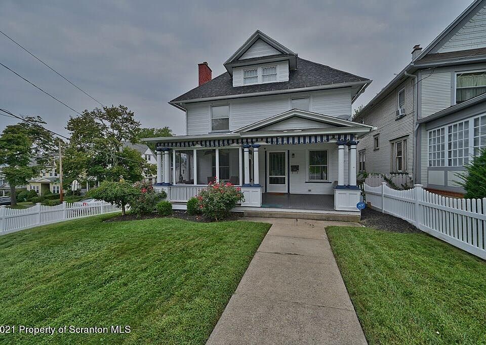 1st image of 901 Electric St