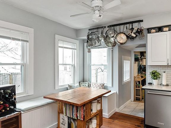 2nd image of 29 Palfrey St #29
