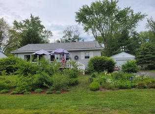 16 Robert St, Winslow, ME 04901