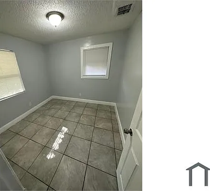 1915 Florida Ave — Photo 5