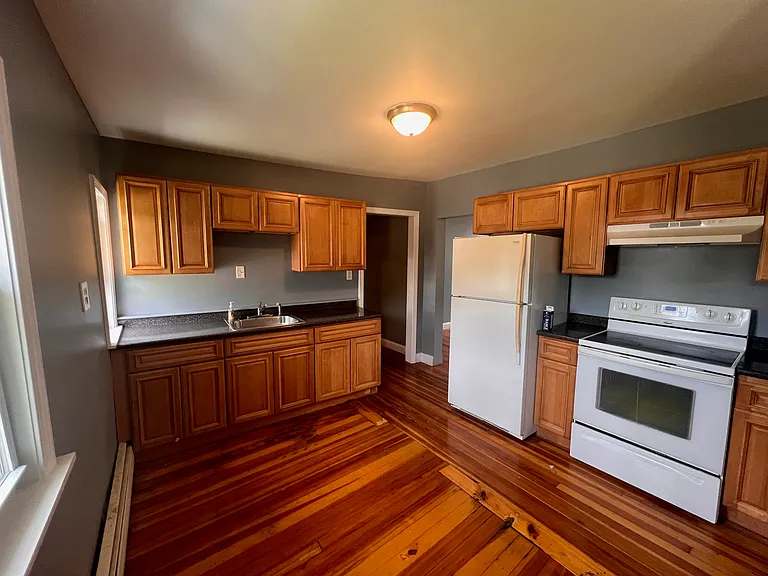 124 Westwood Ave #2 — Photo 3