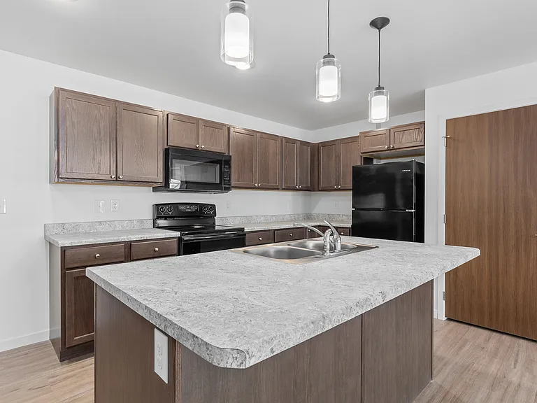 Split Creek Commons — Photo 7