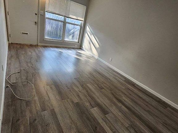 3rd image of 5225 Southwest Ave