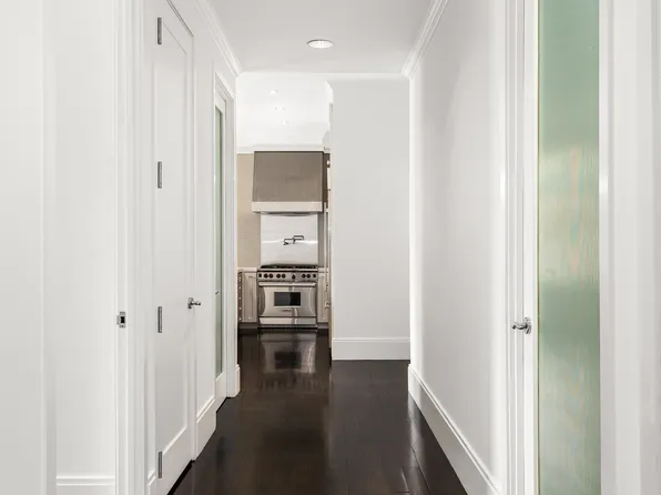 141 Fifth Avenue image 7 of 14