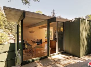 8322 Ridpath Dr, Los Angeles, CA 90046
