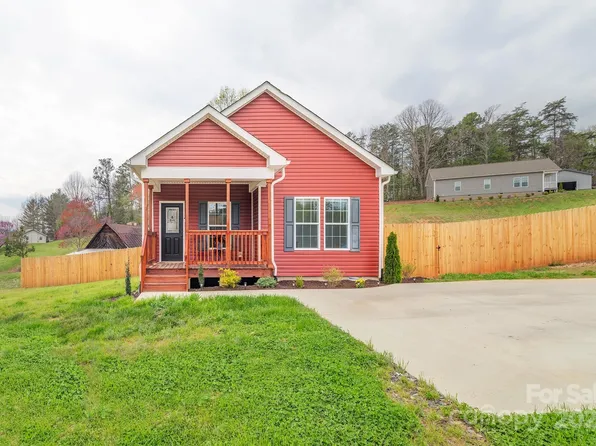 2 Clarks Chapel Ext, Weaverville, NC 28787