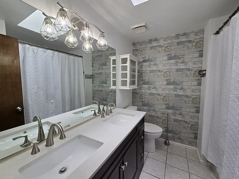 402 Forest Edge Ln #A — Photo 21