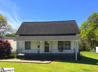 20 Burts St, Pelzer, SC 29669