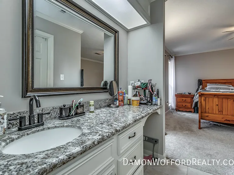 103 Live Oak Ln — Photo 35