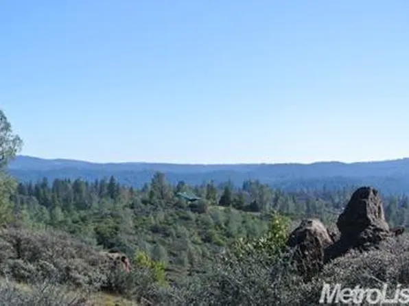 12 Lyndi Ct, Foresthill, CA 95631