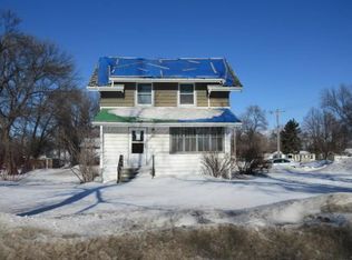 404 W Caledonia Ave, Hillsboro, ND 58045
