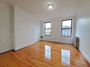 323 W 14th St APT 10, New York, NY 10014