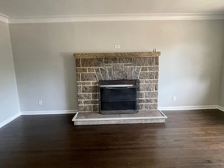 9 Lucy St #A — Photo 6