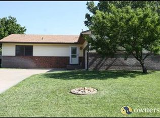 906 E Kelly Ave, Augusta, KS 67010