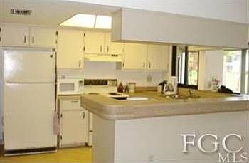 5th image of 5550 Trailwinds Dr APT 613