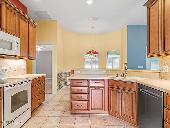 4th image of 4526 PRINCESS LABETH Court