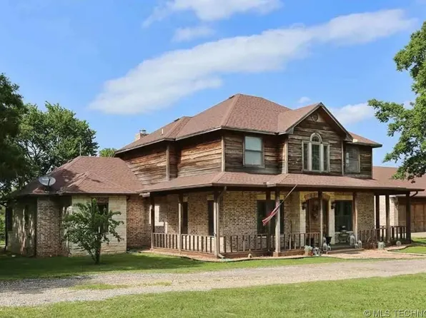 8253 State Highway 77s, Marietta, OK 73448