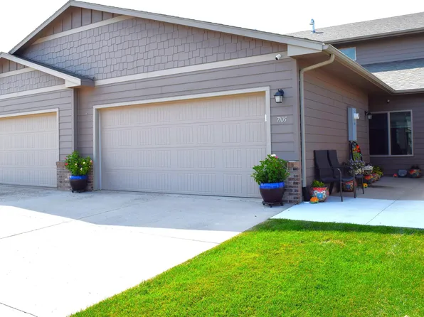 7105 S Bridger Pl, Sioux Falls, SD 57108