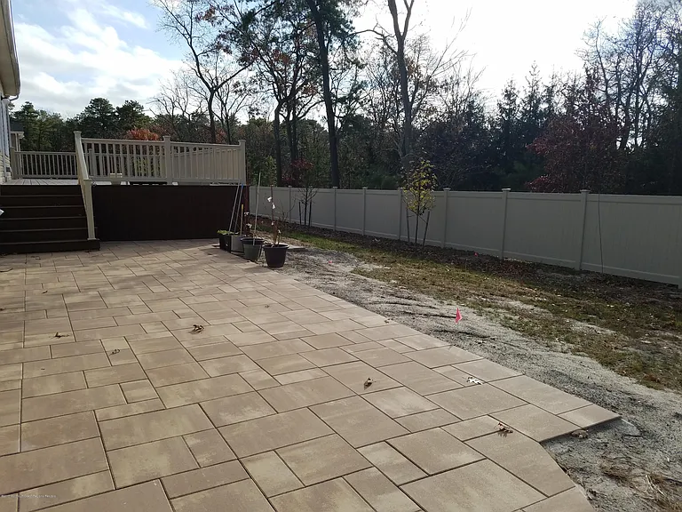 12 Cindy Ct — Photo 48