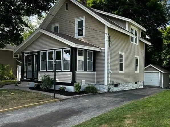 47 Ideal Rd, Worcester, MA 01604