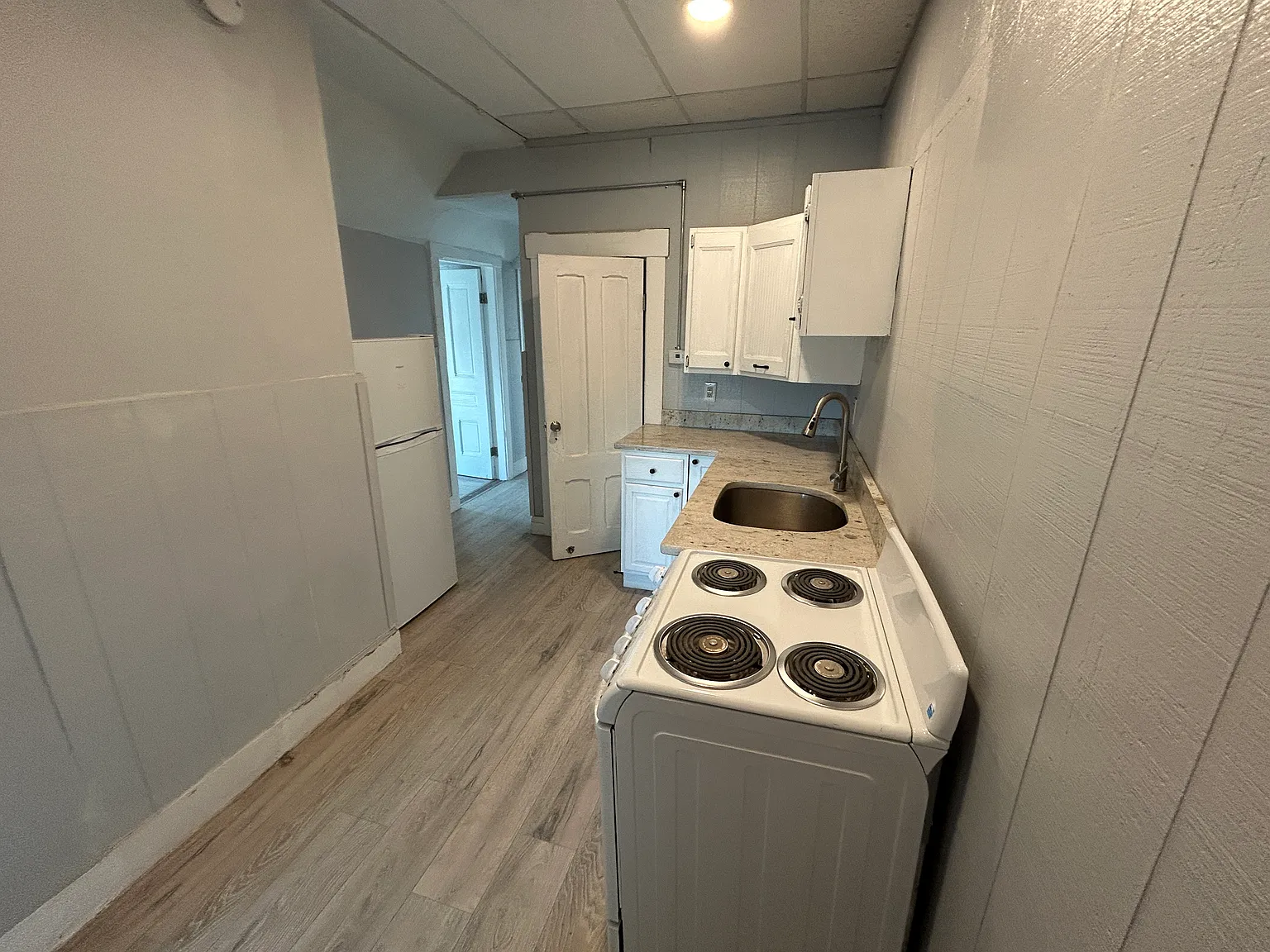 2 bed, 850 sqft, $1,500 — Photo 2