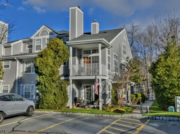 1051 Cambridge Ct, Mahwah Twp., NJ 07430