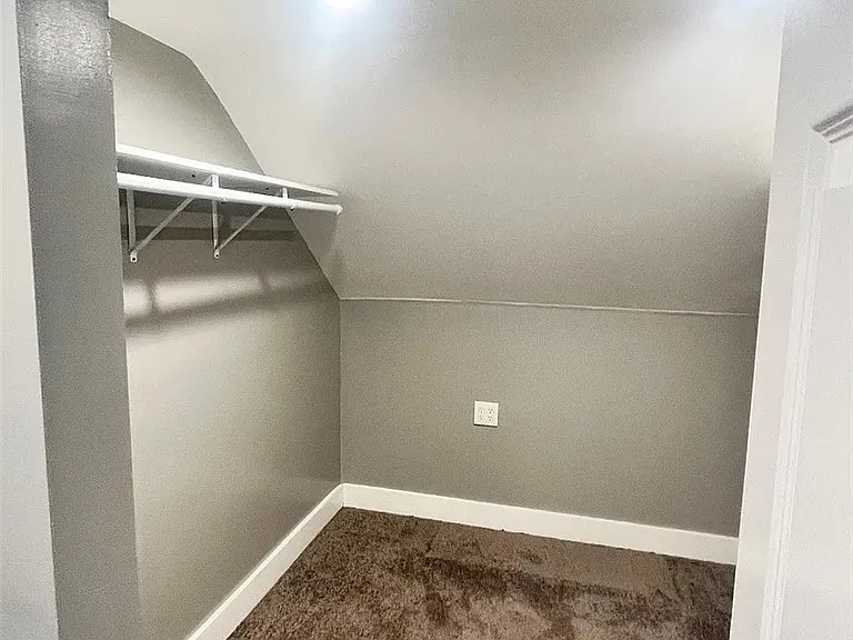 1304 W 64th St #5 — Photo 11