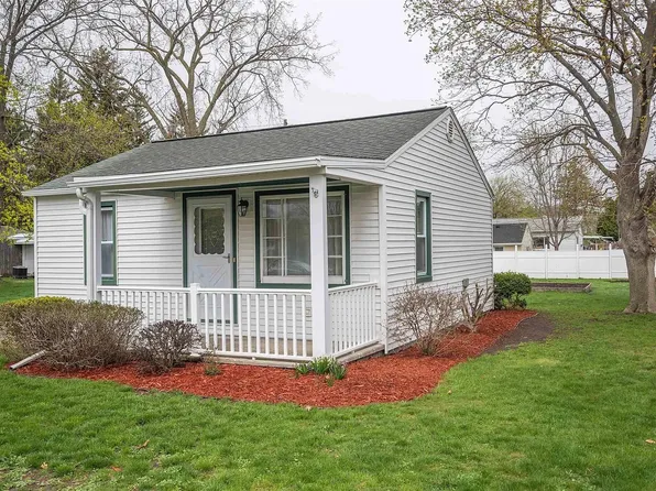 509 Ridge Rd, Bay City, MI 48708
