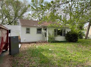 2425 SW 25th Dr, Topeka, KS 66611