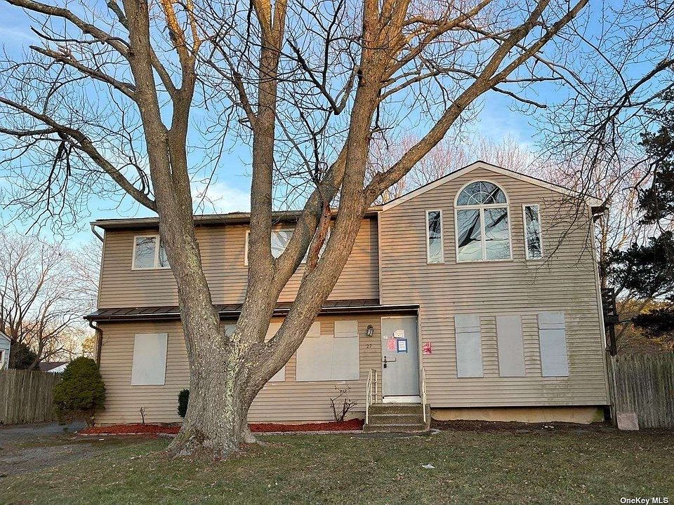 27 Neptune Avenue, East Patchogue, NY 11772 Zillow