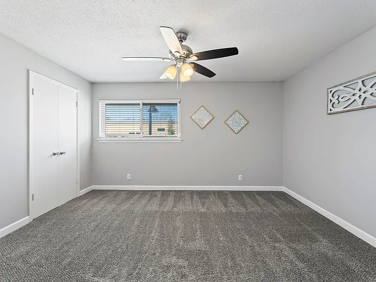 Beautiful Apartments in the heart of Brookside — Photo 46
