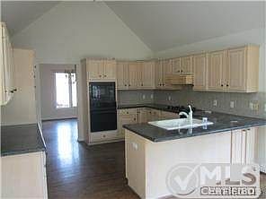 3rd image of 53617 Oak Grv