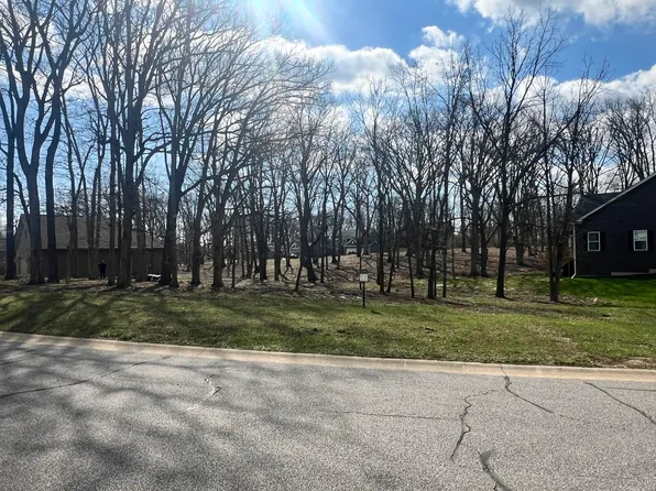 713 Druim Trl, Crown Point, IN 46307
