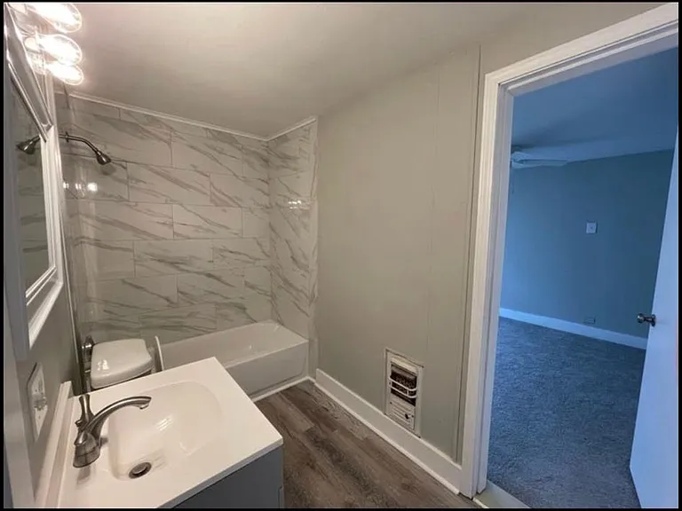 808 Sycamore St — Photo 3