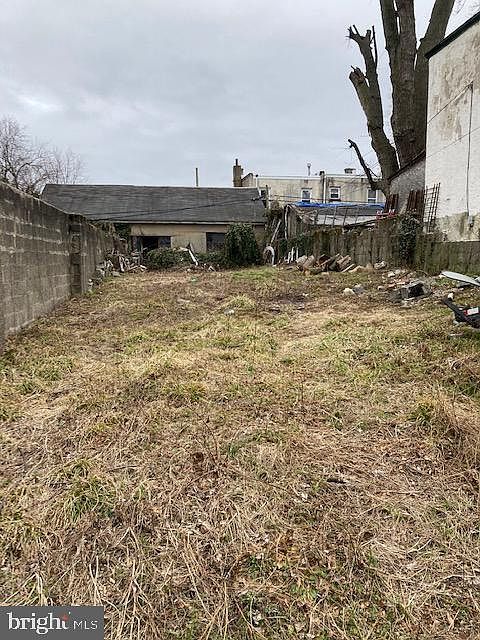 2nd image of 228 E Phil Ellena St