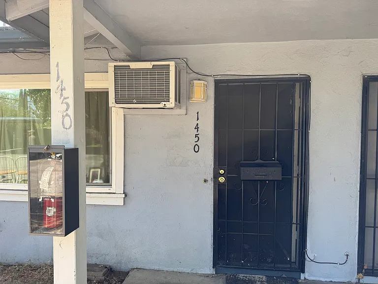 1450 Telegraph Ave — Photo 1