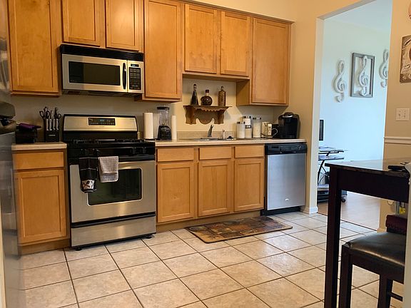4th image of 2342 Sheehan Dr