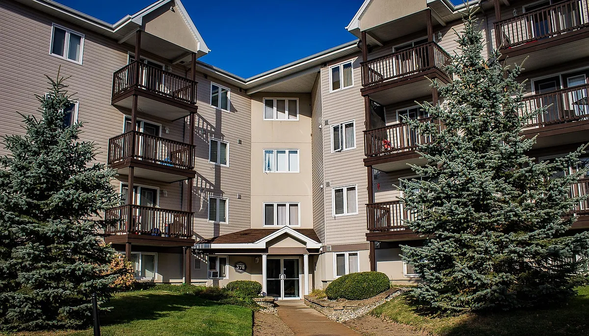 Building Photo - 380 Gauvin