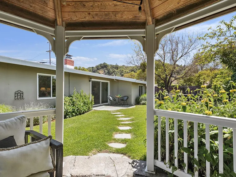 53 Labrea Way — Photo 14