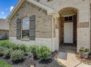 7046 Terra Dr, Manvel, TX 77578