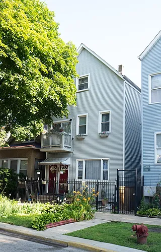 2834 W Fletcher St #2R Photo 1 2834 W Fletcher St #2R Photo 1