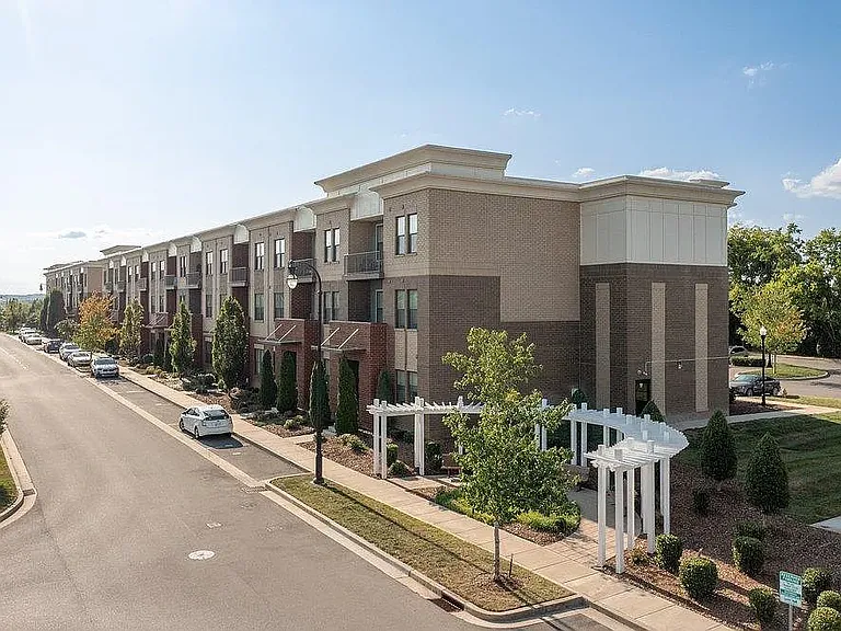 The Luxe at Indian Lake Village — Photo 36