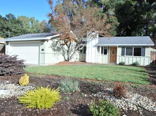 14 Queens Ct, Napa, CA 94558