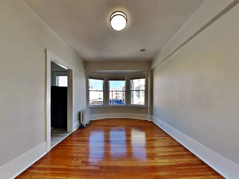954 Geary St — Photo 2