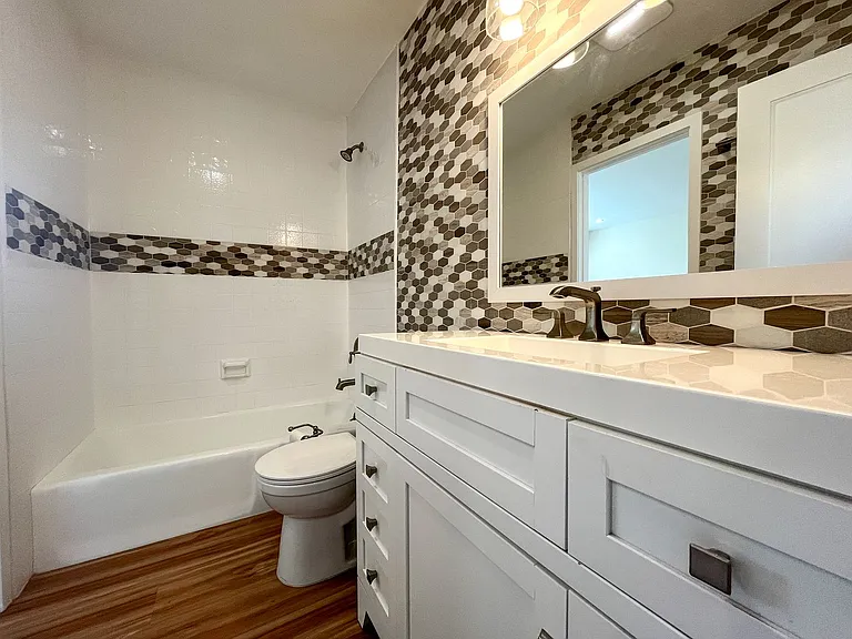 311 W Palm Ave — Photo 12